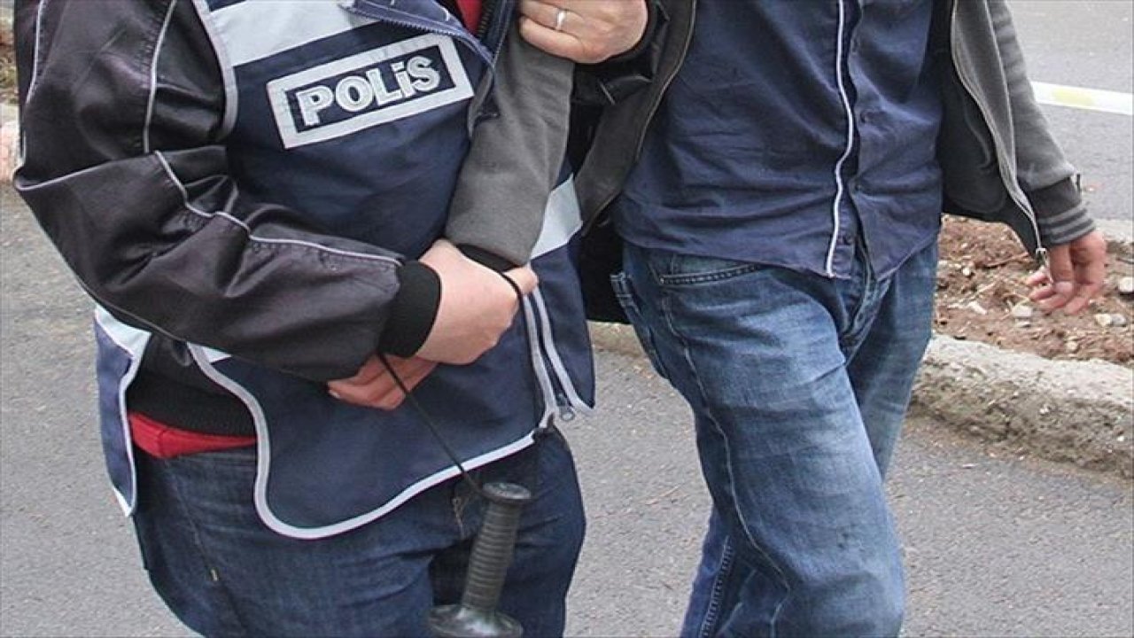 Polis Denetimlerinde 24 Kişi Gözaltına Alındı