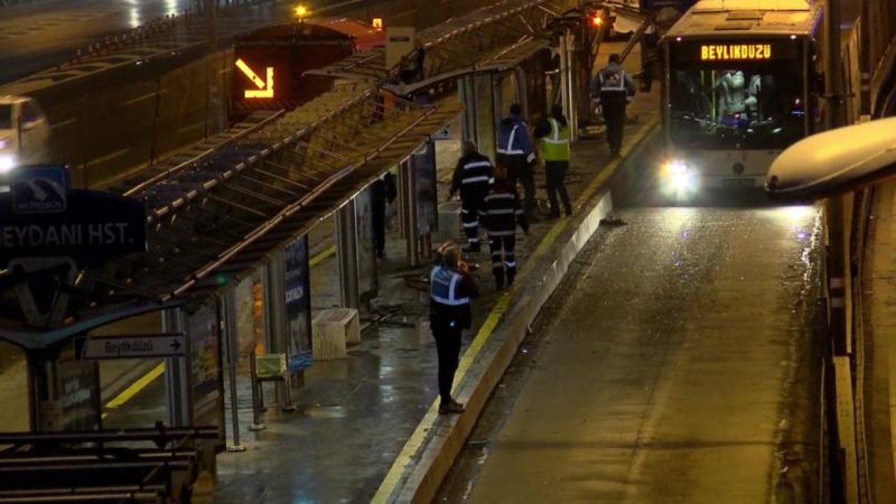 Metrobüs Kazasında Bir Vatandaş Yaralandı