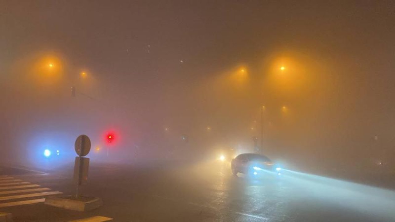 Çorlu'da Sis Trafikte Zor Anlar Yaşattı