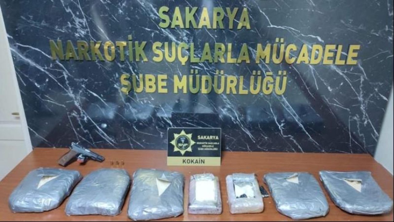 Bir Araçta 13 Kilo 250 Gram Kokain Ele Geçirildi