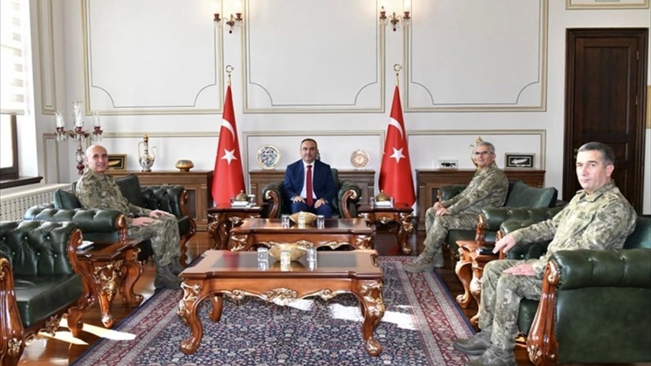 1. Ordu Komutanı Orgeneral Ali Sivri'den Vali Soytürk'ü Ziyaret