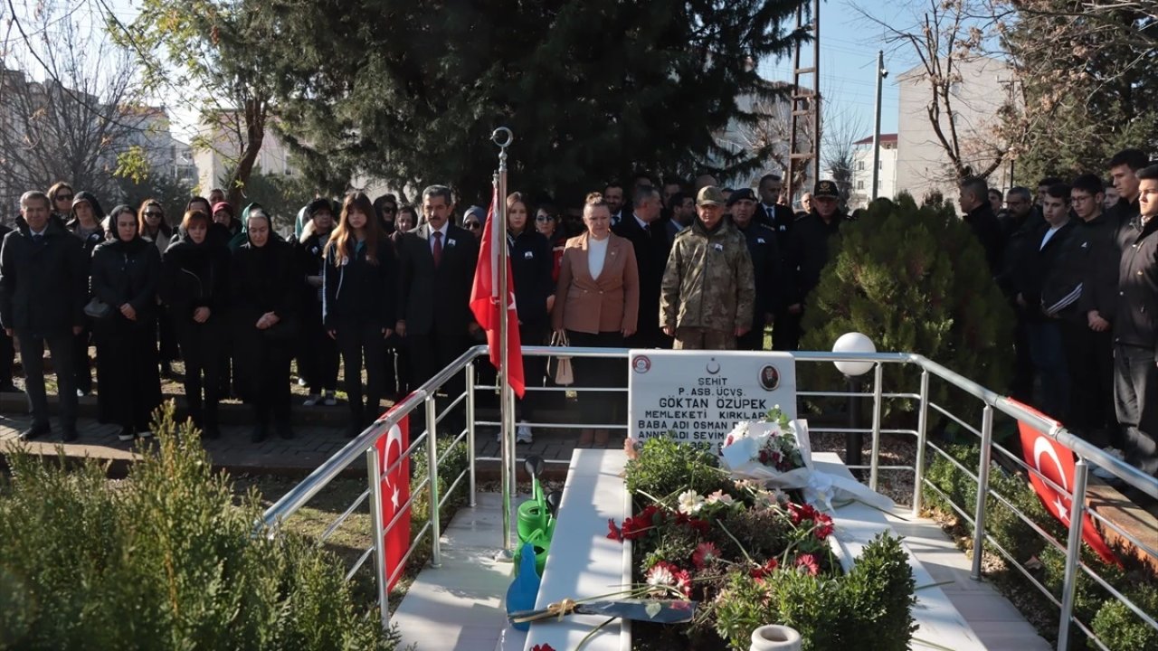 Fırat Kalkanı Harekatı Şehidi Göktan Özüpek Anıldı