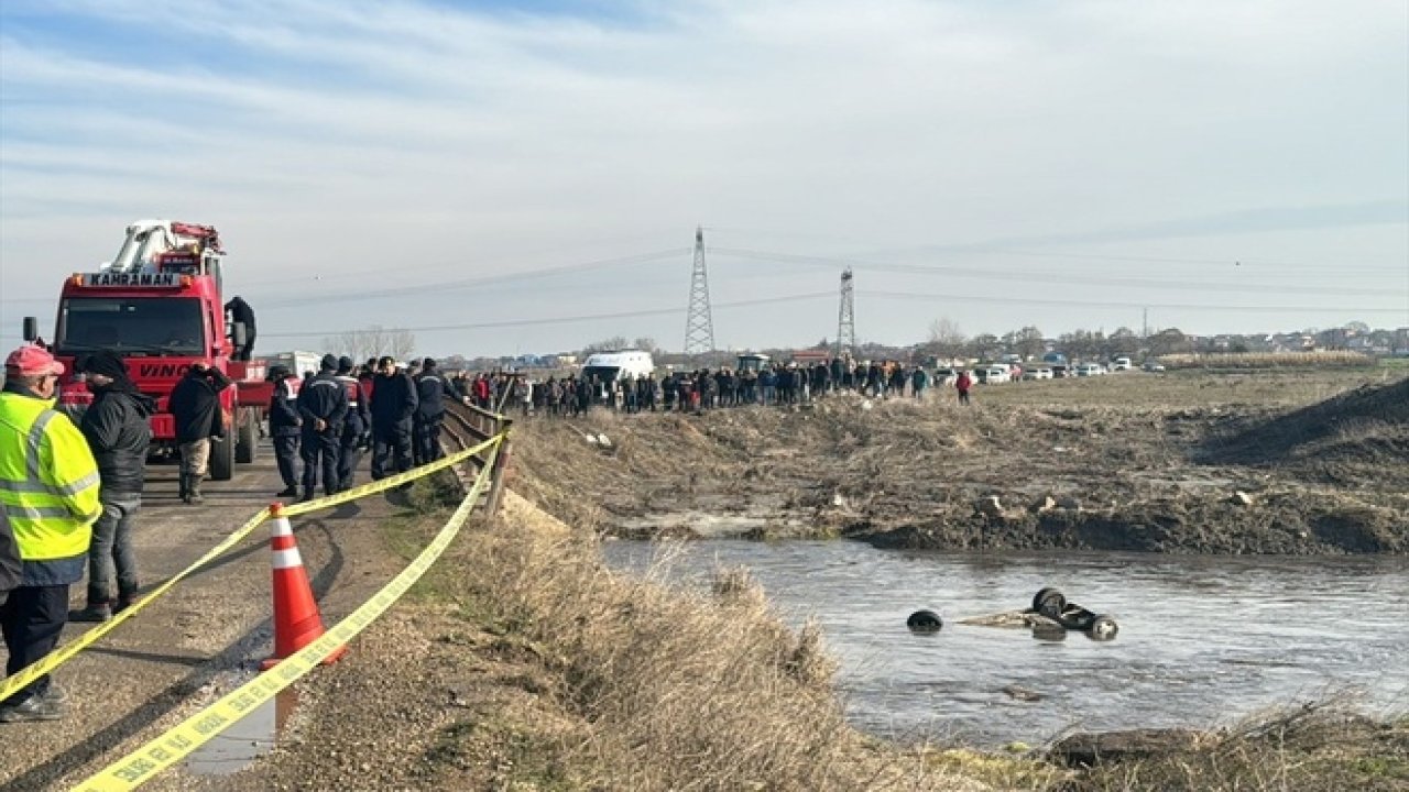 Kırklareli'nde Nehre Devrilen Araçtan Acı Haber