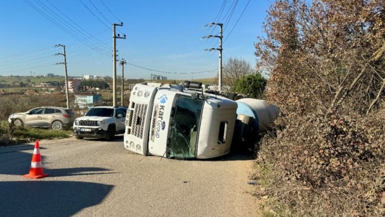 Devrilen Beton Mikserinin Sürücüsü Ağır Yaralandı