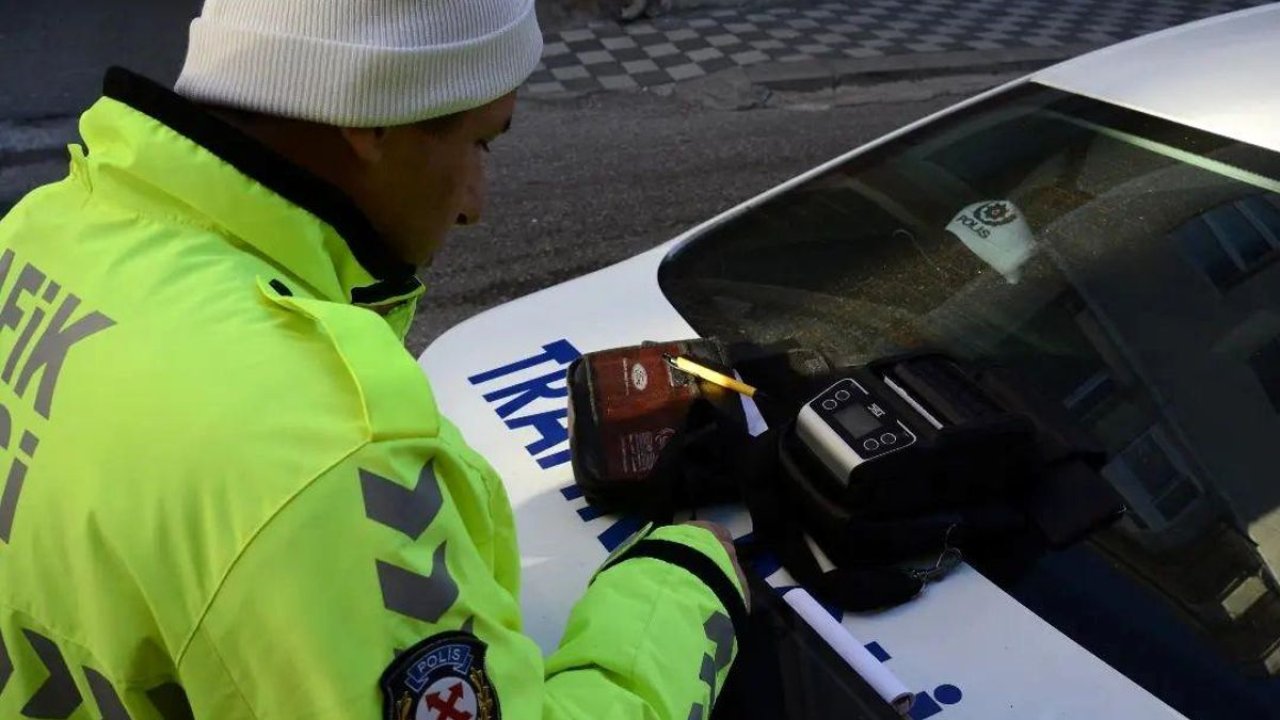 Kırklareli'nde Yüzlerce Araç Trafikten Men Edildi