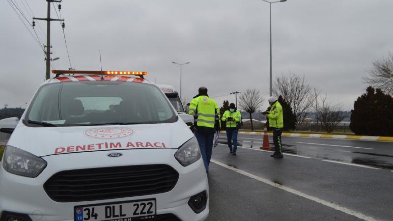 Seyahat Eden Yolculara Emniyet Kemerinin Önemi Anlatıldı