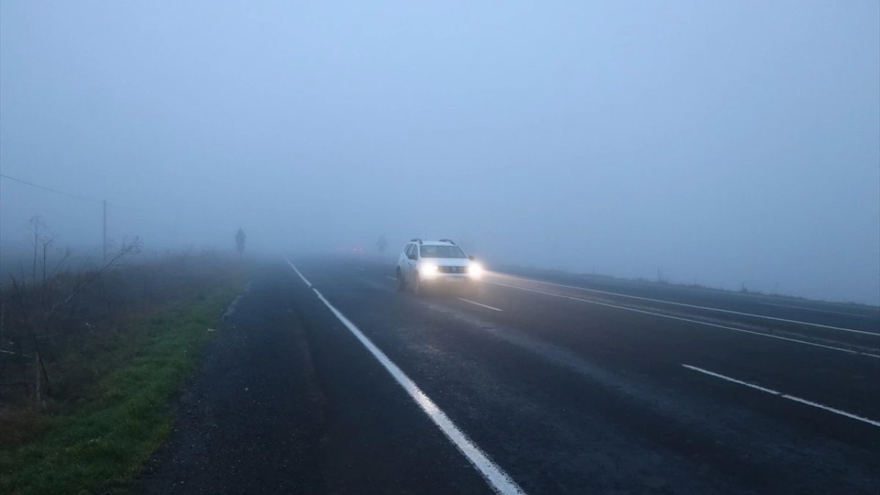 Edirne ve Tekirdağ'da Sis Etkili Oluyor