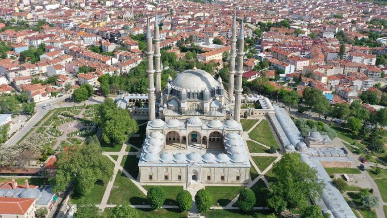 Selimiye Camisi Birçok Ziyaretçi Çekti