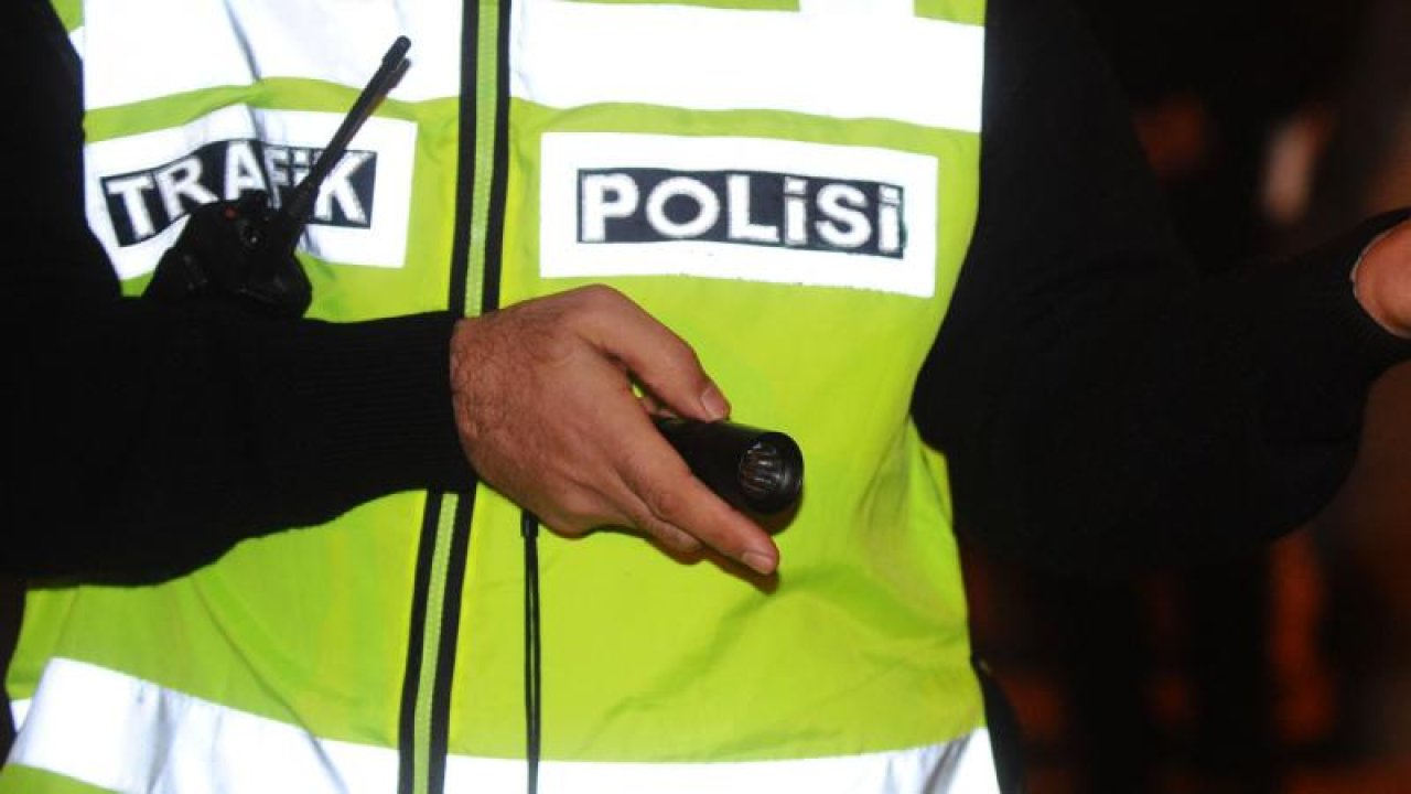 Kırklareli'nde Kamyonetine Çakar Lamba Taktıran Sürücüye Ceza Verildi